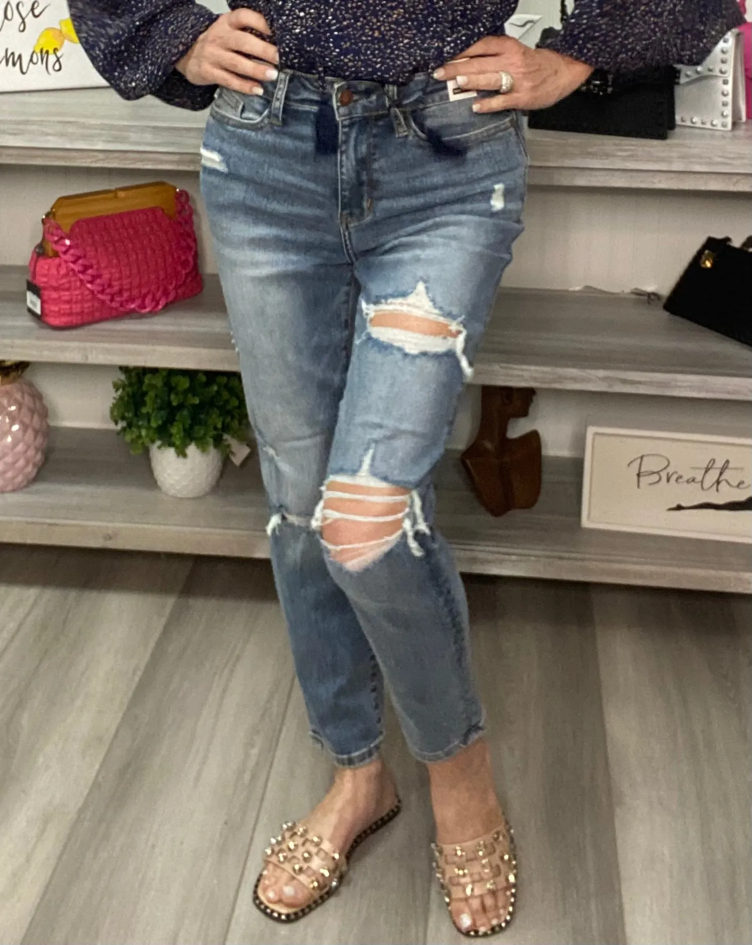 Destroyed Slim Fit jeans